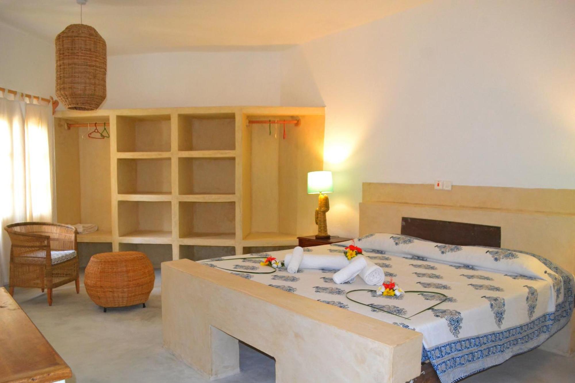 Aquarius Club Hotel Watamu Exterior photo