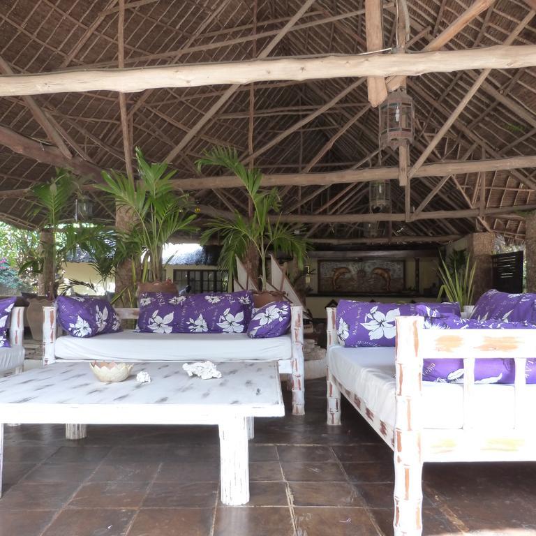 Aquarius Club Hotel Watamu Exterior photo