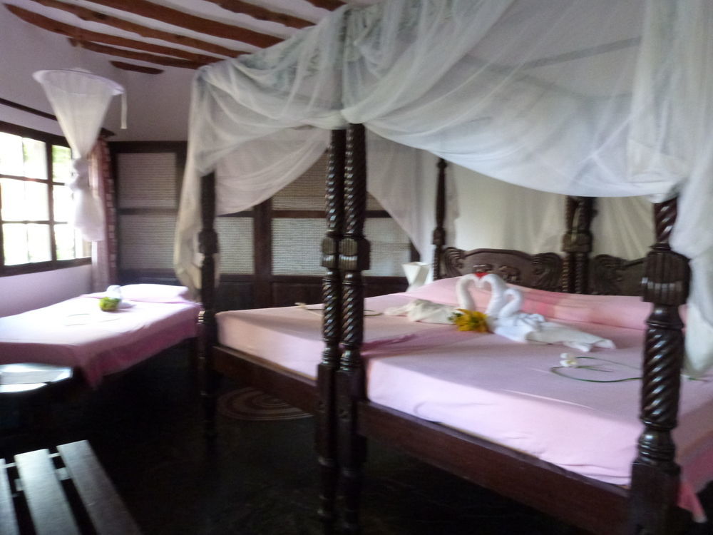Aquarius Club Hotel Watamu Exterior photo